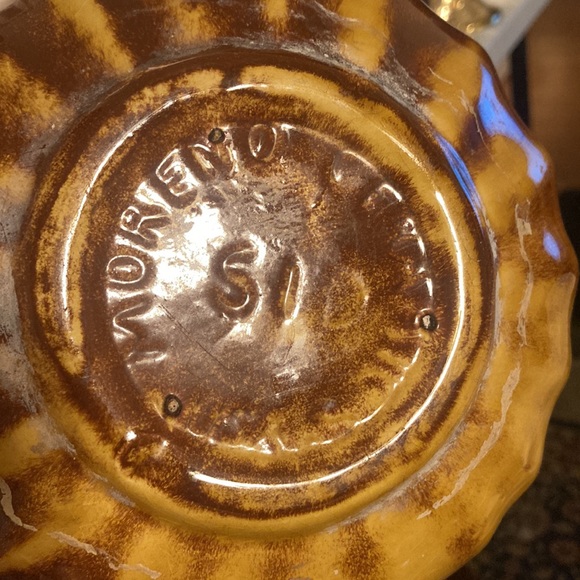 Fred Moreno Ceramic Bowl/Planter - Picture 4 of 10